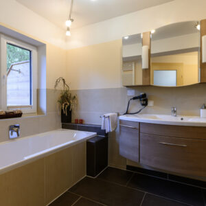 Zimmer 7 Badewanne